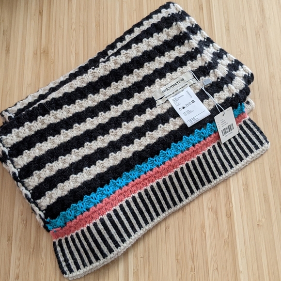 Anthropologie Almeria Scarf - Picture 3 of 4